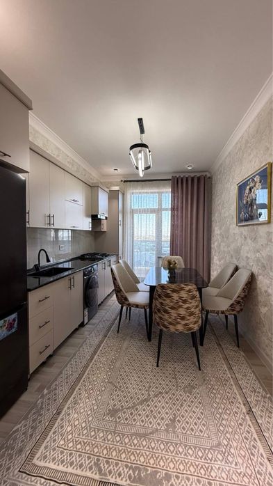 Продается 3 ком. Квартира площадью 87 кв.м. По ул. Рудаки
