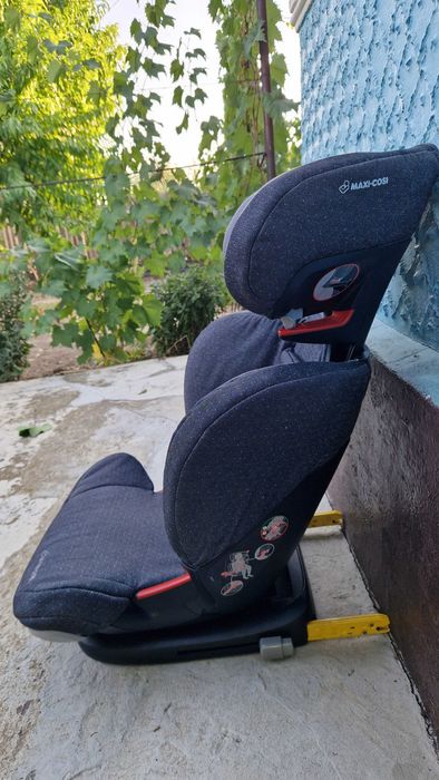 Scaun auto Maxi-Cosi Rodifix Isofix 15-36kg