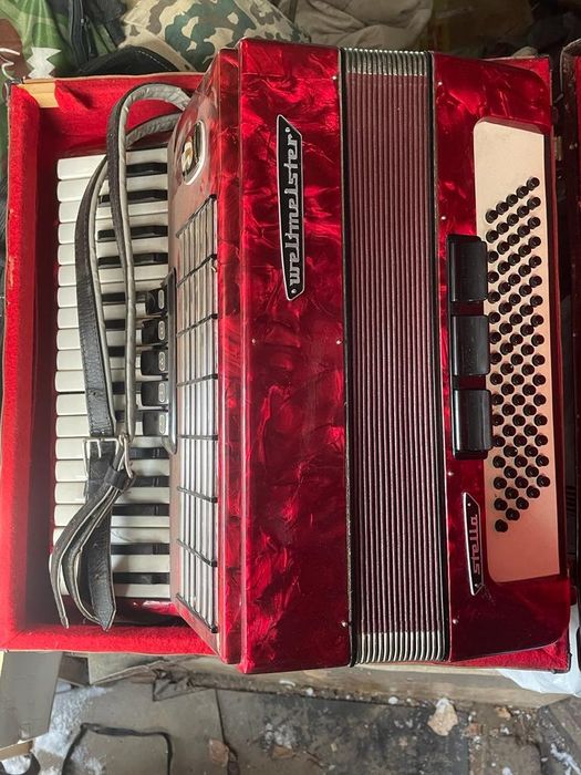 Продам аккордеон