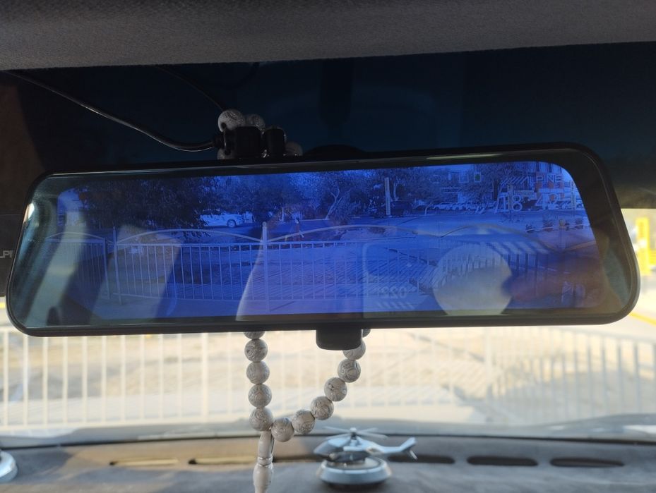 Alpine videoregistrator sotiladi