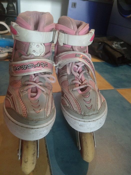 Продам роликовые коньки