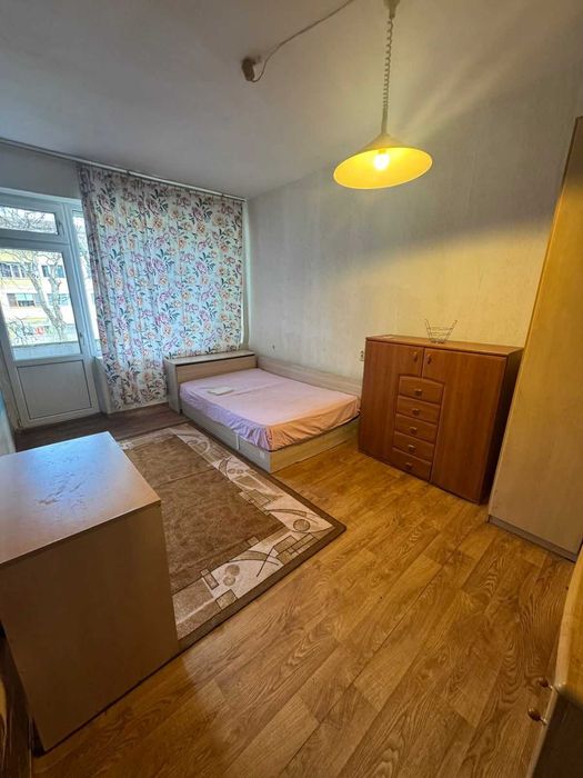 Тристаен ап. под наем в кв. Илинден