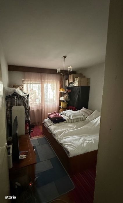 Apartament cu 3 camere, et. 2 din 4, Bul. Independentei , Micro 17