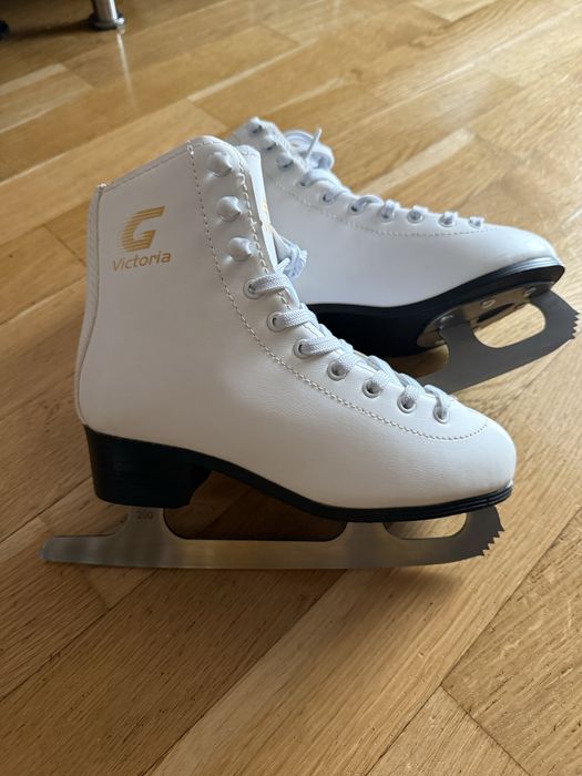 Patine GRAF marimea 33 stare foarte buna