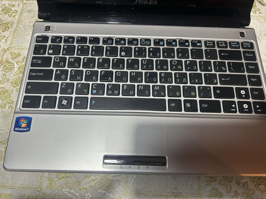 Ноутбук ASUS,Windows 10