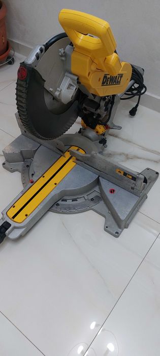 Circular Dewalt DWS780