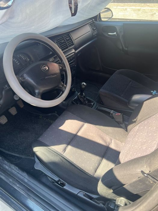 Opel vectra B 1.8 16v benzina+GPL