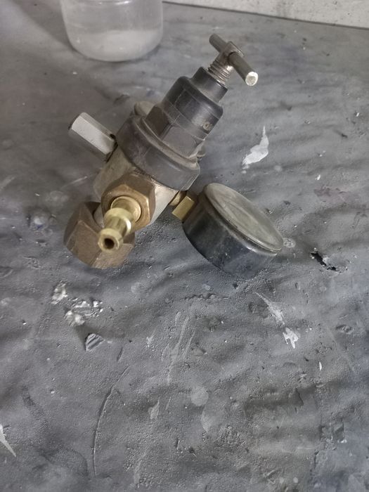 сварочно-газовый редуктор