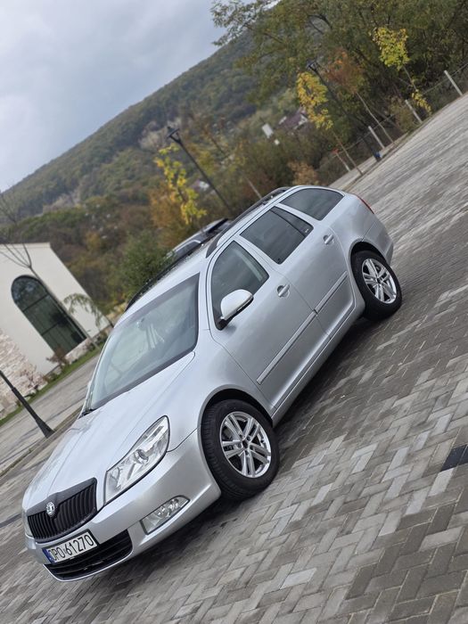 SKODA Octavia 2012 — imagine 2