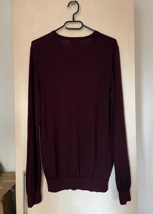 Pulover visiniu din lana merino H&M, marimea M, in stare foarte buna