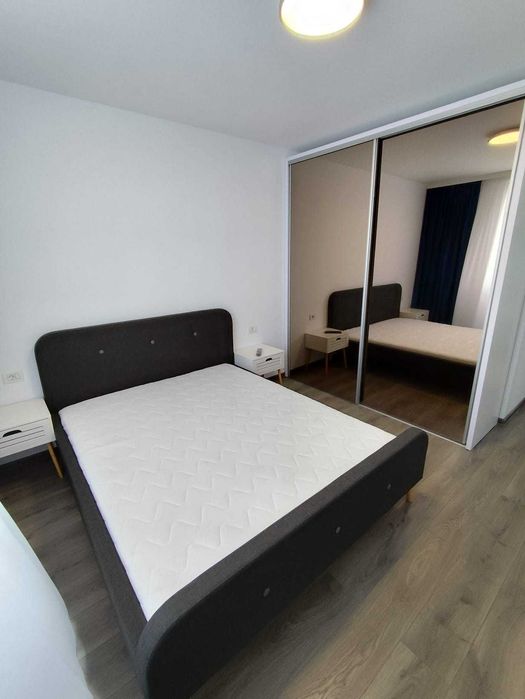 Inchiriez apartament 4 camere, faleza nord, zona Pescarie, intrare in statiunea Mamaia, Bdul Mamaia 294B