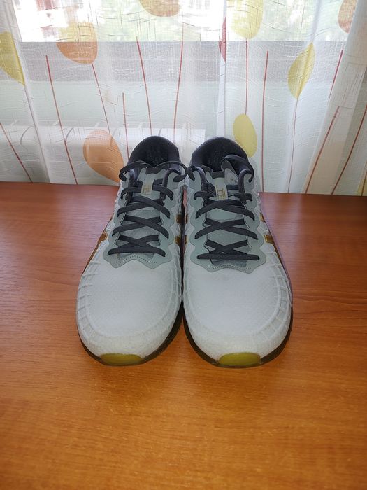 Papuci de alergare asics gel quantum infinity