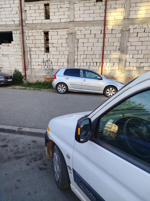 Vind Citroen berlingo
