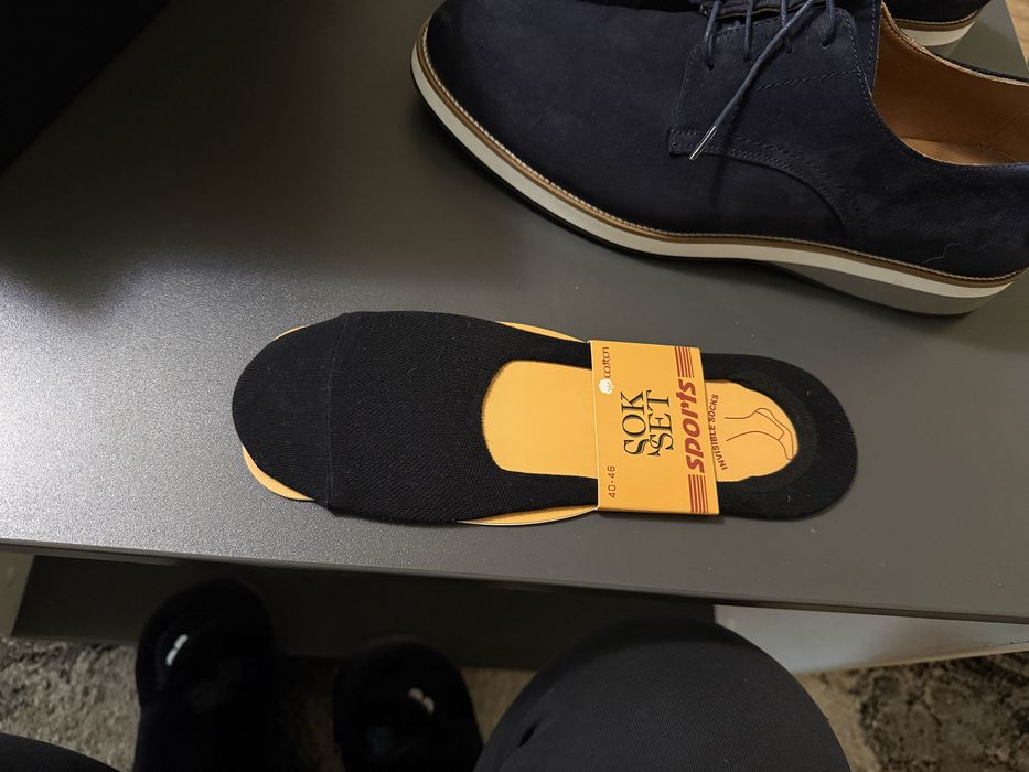 Продавам мъжки обувки Teodor