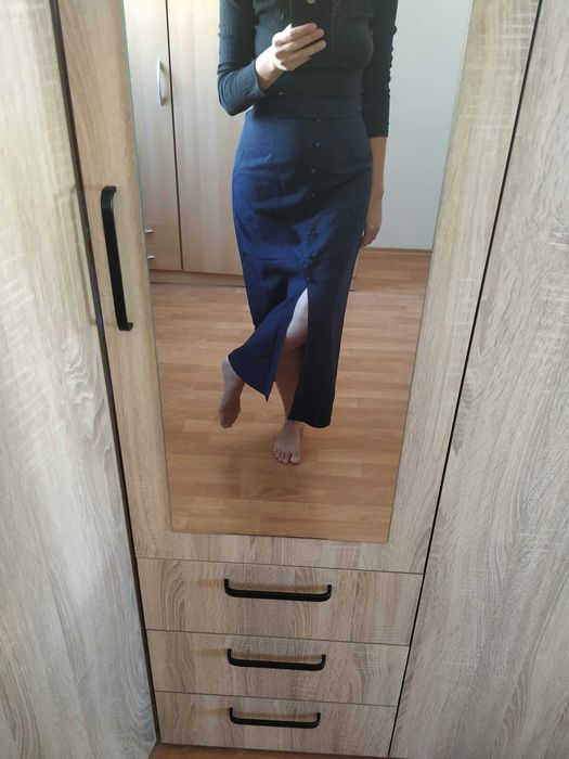 fusta bleumarin, creion, in si bumbac, cu nasturi