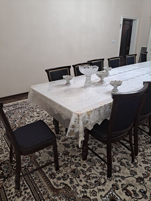 Продам стол и стулья