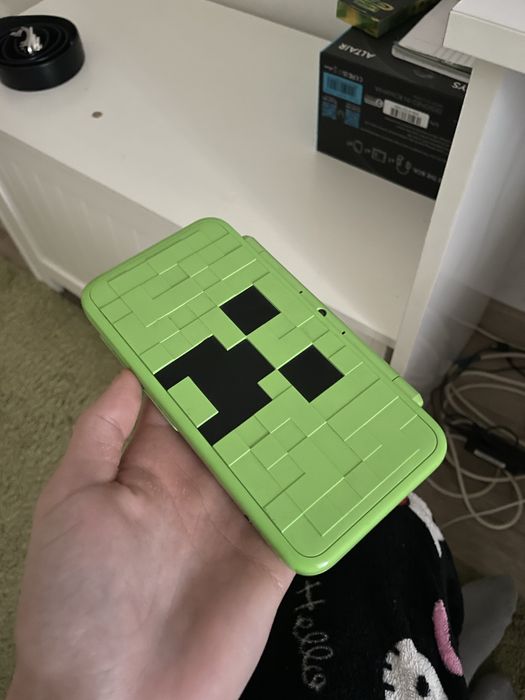 New Nintendo 2DS XL creeper edition