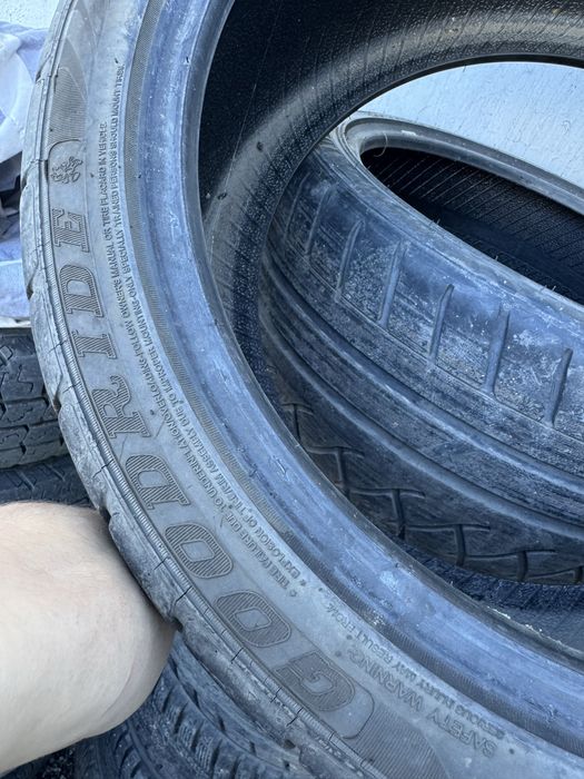 Продам резина 265/35/18