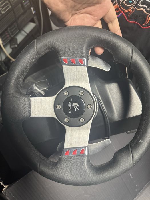 Игровой руль Logitech G27 Racing Wheel