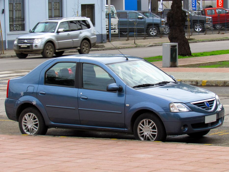 Jante din aliaj Logan Prestige sau Renault,  îngrijite, cu anvelope Continental  185 65 R15