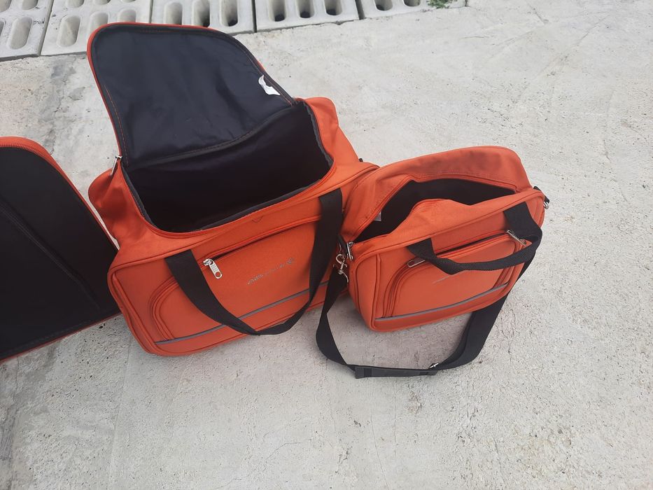 Genți de voiaj portocaliu