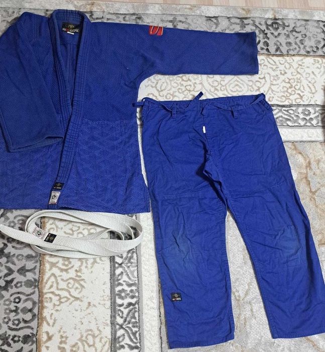 кимоно для дзюдо