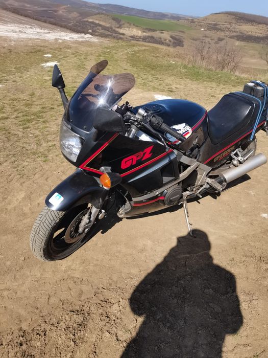 Disponibil Kawasaki zx600