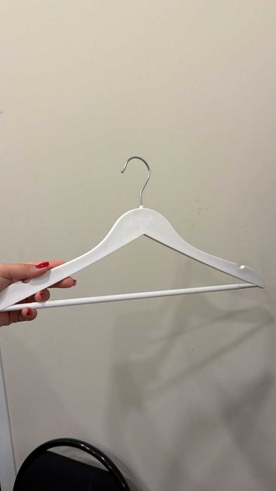 Актобе  вешелка для одежды