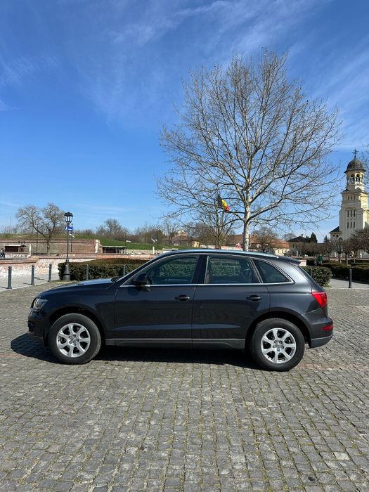 Vand Audi Q5 2.0 TDI Quattro S-Tronic
Audi Q5 2.0 TDI Quattro S-Tronic