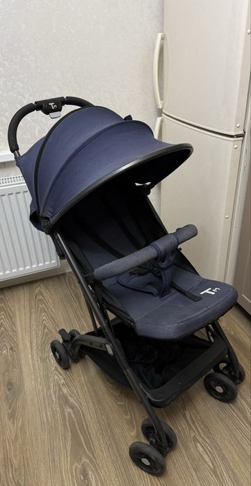 Коляска прогулочная