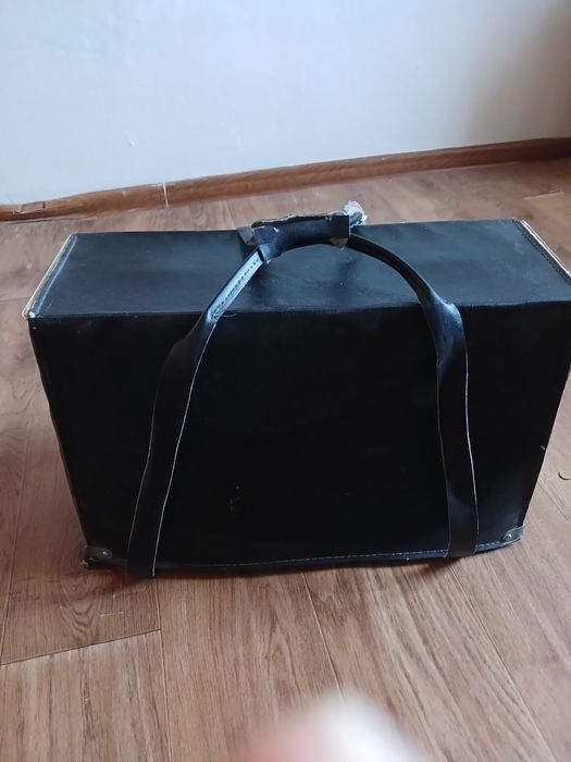 Продам швейную машину