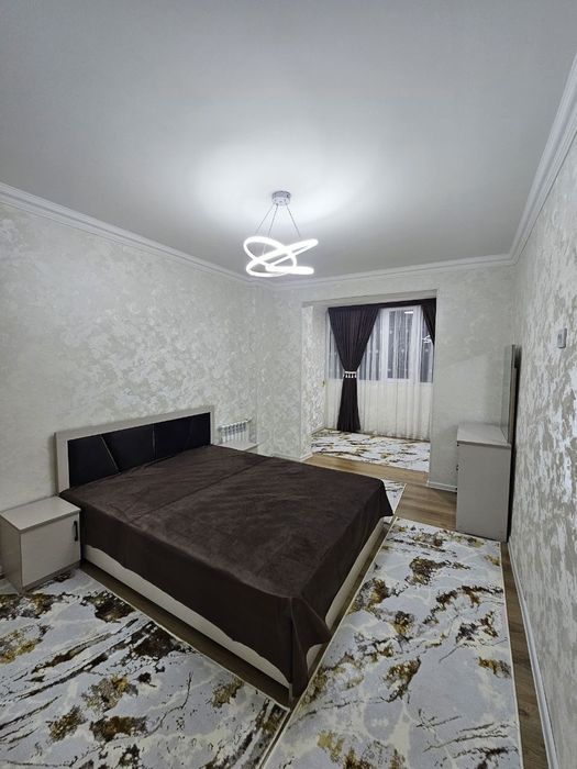 Срочно продаётся 2х ком квартира под бизнес учун ЗОР вариант