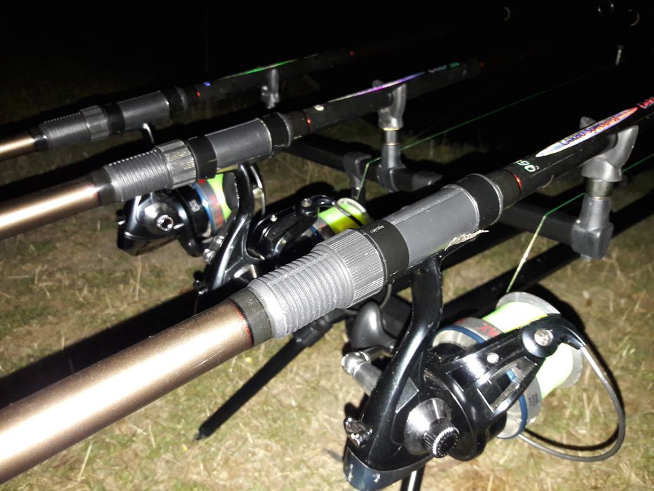 Шаранджийски пръчки с макари + резервни шпули с ново влакно на  FOx