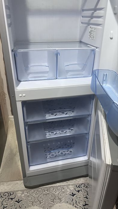 Холодильник сатылады