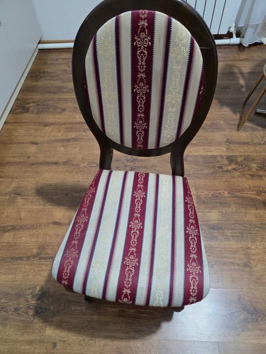 Продам стулья для гостиной