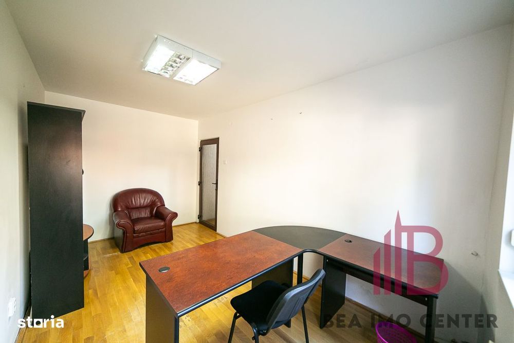 Birou ultracentral, parter, ideal pentru cabinet, birou, sediu firmă!