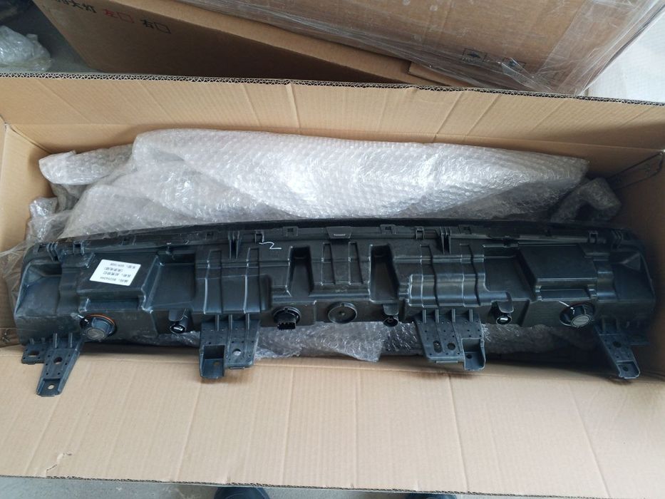 Old o'rta fara Dongfeng EP 008. Передний пролётный фонарь Dongfeng 008