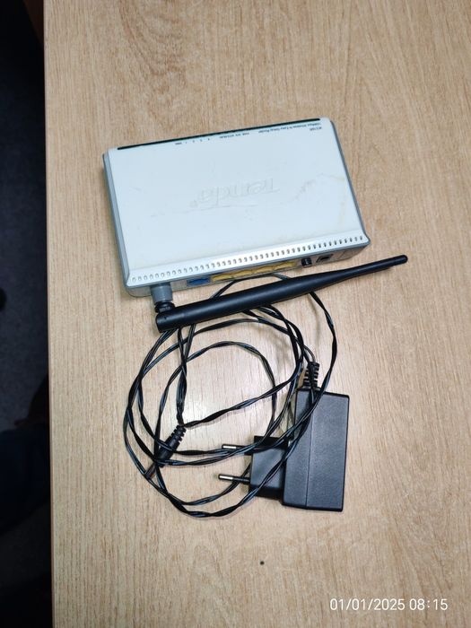 Router Tenda model W316R