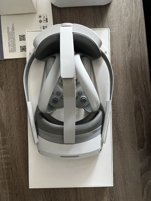 Продам очки виртуально реальности pico 4