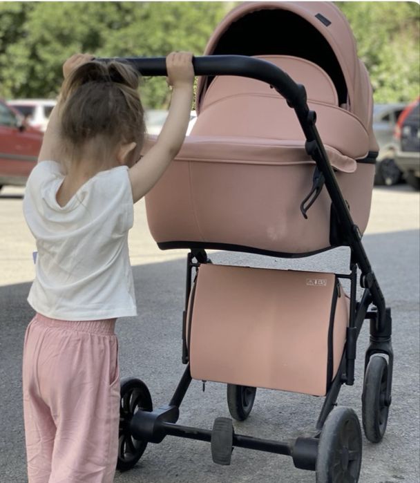 Продам коляску anex e-type