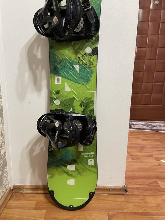 Placa snowboard 137 cm burton cu legaturi