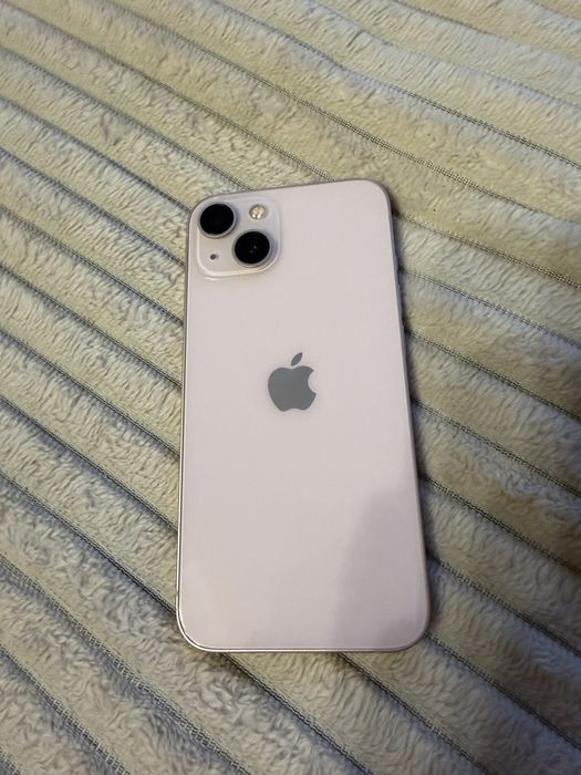 Продам iPhone 13