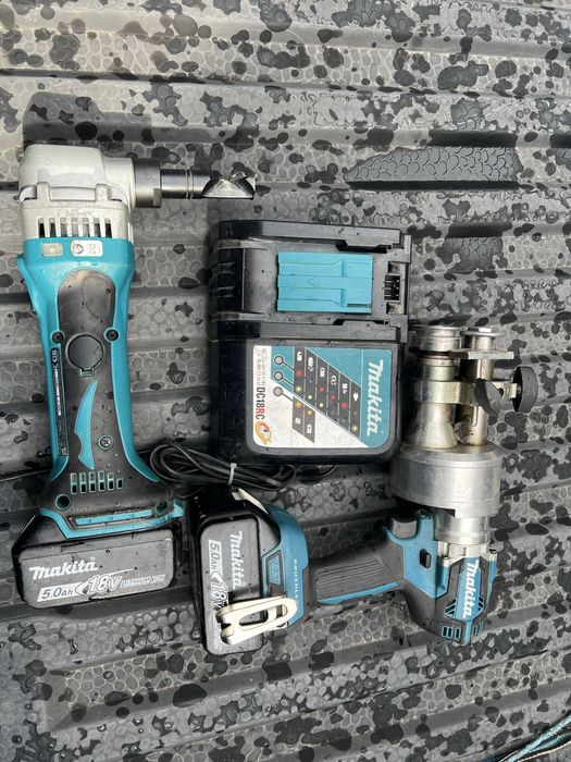 Vand foarfeca si masina canelat pe acumulator makita