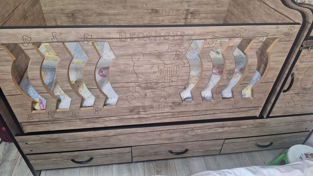 Детский кровать в отличном состоянии