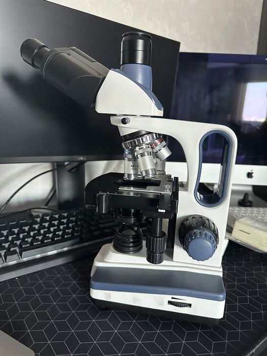 Vând urgent microscop compus trinocular SWIFT 350T 40X-2500X
