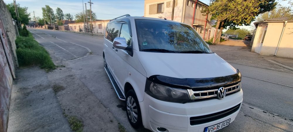 Volkswagen Transporte T5 8+1. Motor 2.0