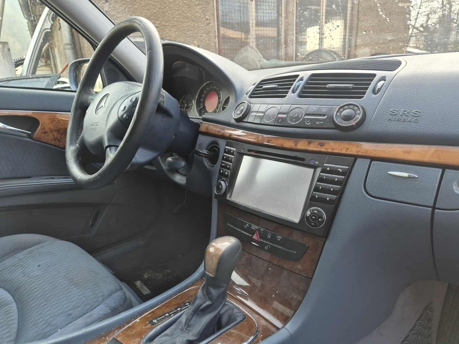 Mercedes W211 E270CDI 177кс Elegance седан автоматик НА ЧАСТИ!