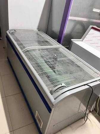 Холодильные купе шкафы Морозильник Холодильник Витрины  для магазинов