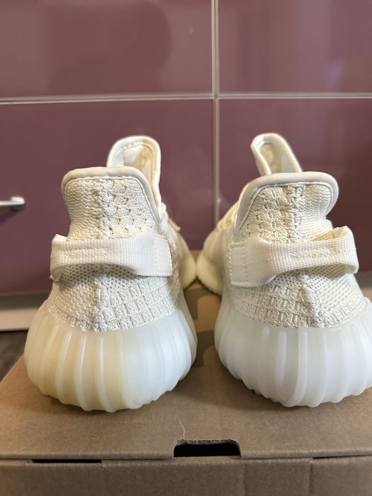 Yeezy boost 350v2 Bone