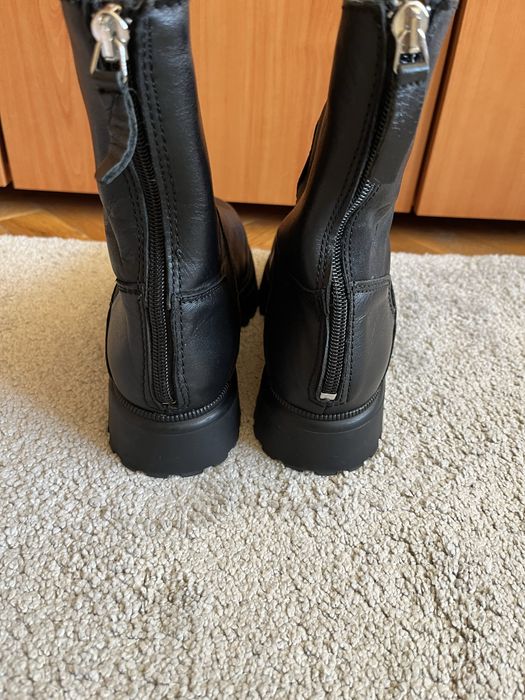 Боти и ботуши.